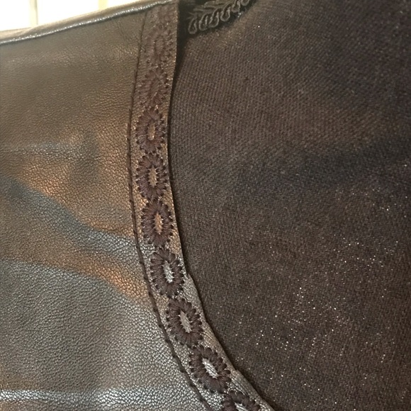 Romeo and Juliet COUTURE Black faux leather top Size Small - Picture 7 of 15